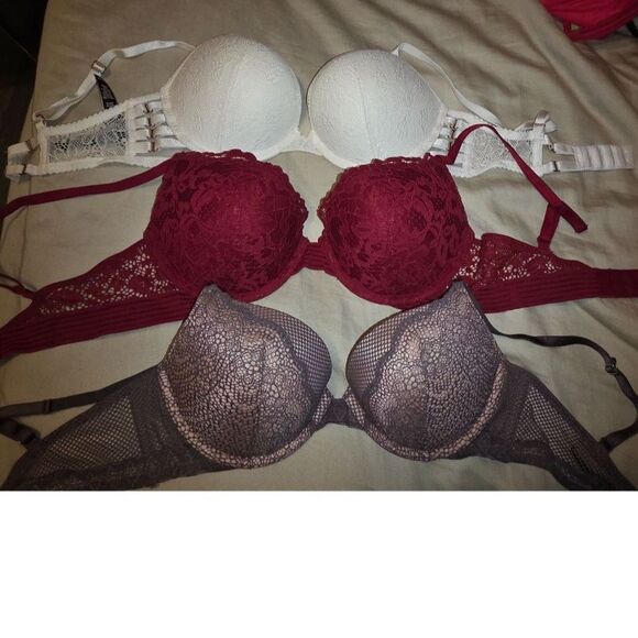 Lot of 3 Lace Very Sexy VS Push Up Bras - Picture 2 of 3